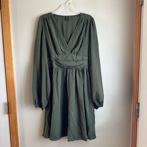 Woman’s green dress size small